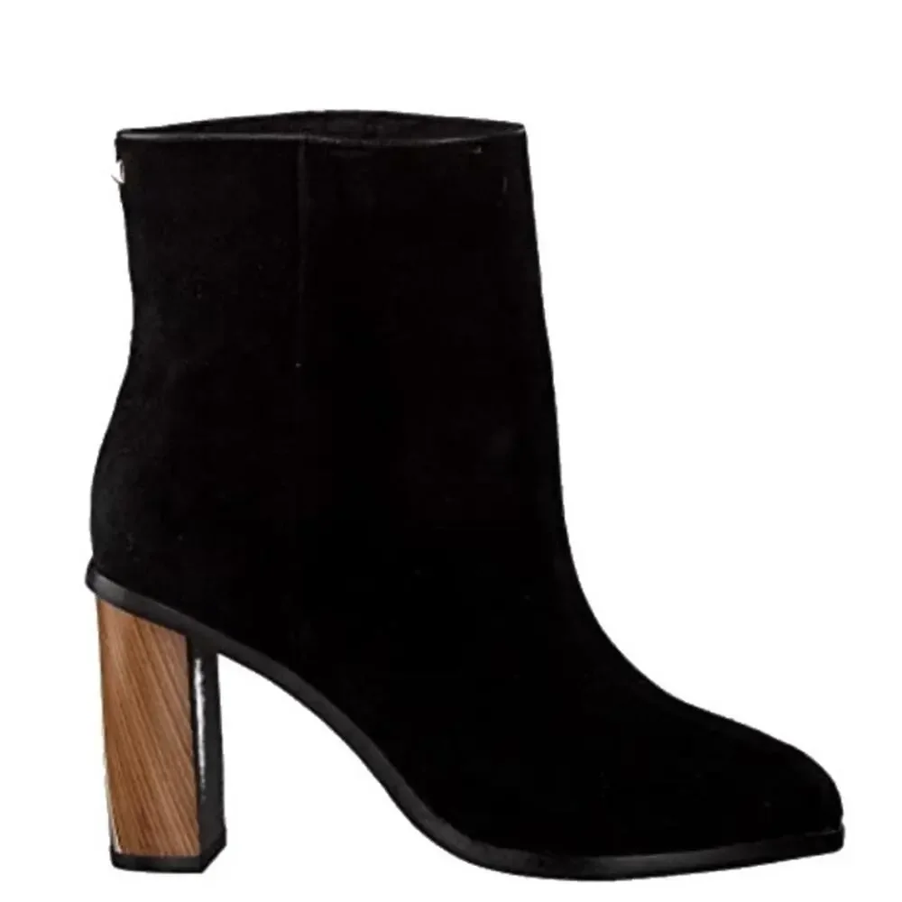 New Ted Baker Orbida Black Suede Block Heel Ankle Boots Size 35.5 - Picture 2 of 16
